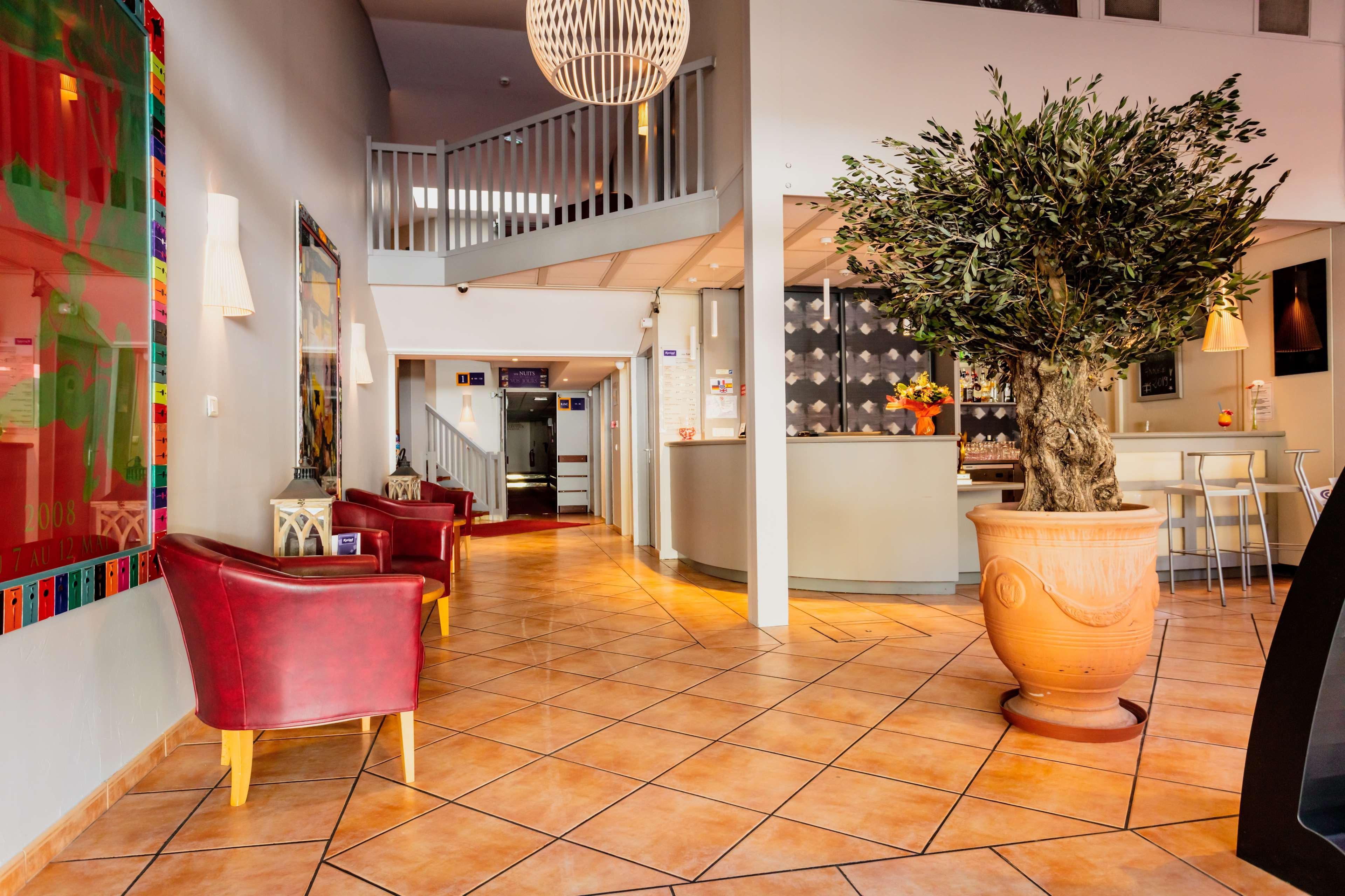 Kyriad Nîmes Ouest A9 Exterior foto
